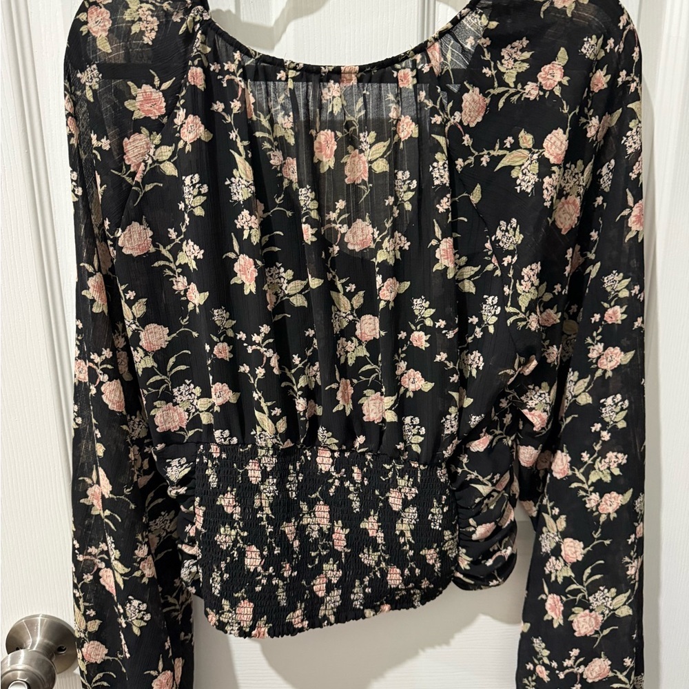 Free People Black Floral Ruched Blouse Size Large Sheer Boho Top - Picture 4 of 4